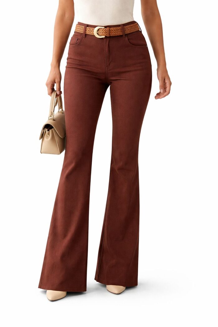 calça sarja flare marrom 012